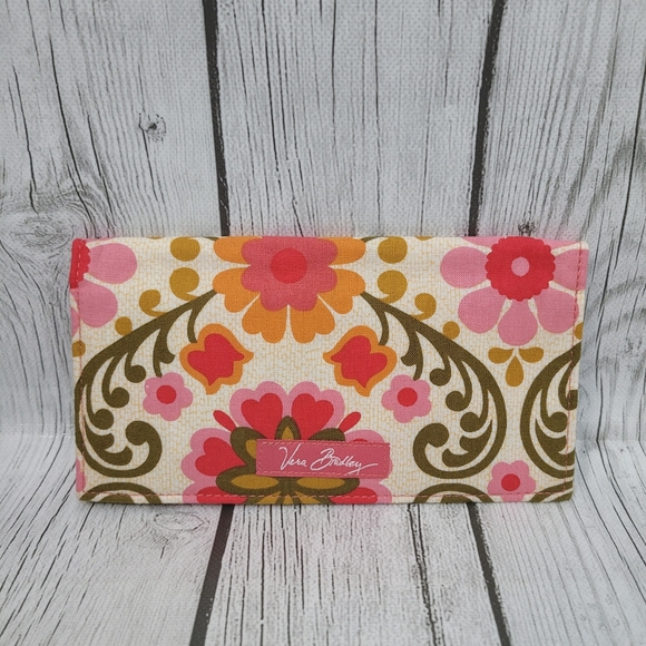 Vera Bradley Checkbook Cover in Folkloric Pattern - Picture 1 of 10